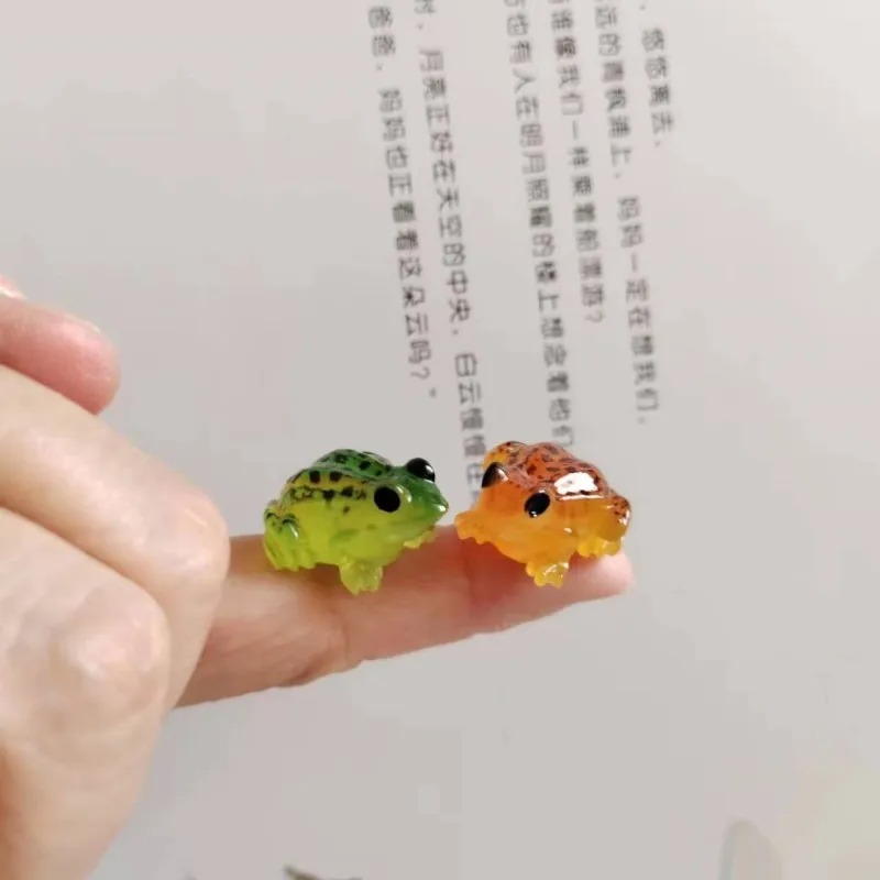 Bonsai Garden China - Katak Kecil Oranye Hijau yang Cantik